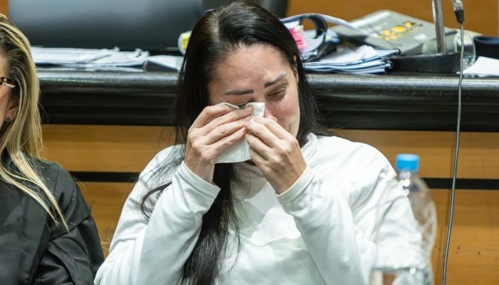 1 de 1 Monique Medeiros chora durante julgamento no Tribunal do Júri pela morte de Henry Borel -...