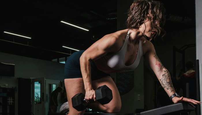1 de 1 exercícios para ganhar massa e preservar os ossos e ganhar músculo após os 40 anos - Fo...