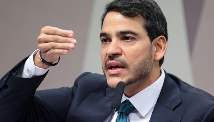 1 de 1 advogado-geral-da-uniao-jorge-messias-indicado-pelo-presidente-lula-ao-stf-passa-por-sabat...