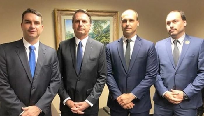 1 de 1 Família Bolsonaro - Foto: Instagram/Reprodução