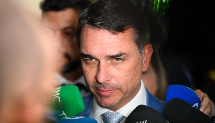 1 de 1 Pré-candidato Flávio Bolsonaro - Foto: Andressa Anholete/Agência Senado