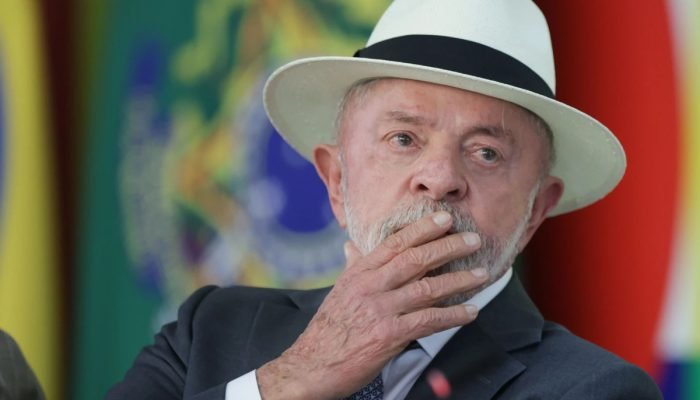 o-presidente-da-republica-luiz-inacio-lula-da-silva-pt-palacio-do-planalto-no-lancamento-do-novo-desenrola-brasil-metropoles-4-scaled-1