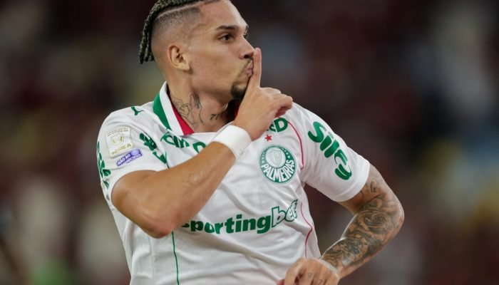 1 de 1 Foto colorida de Paulinho, do Palmeiras - Metrópoles - Foto: Ruano Carneiro/Getty Images